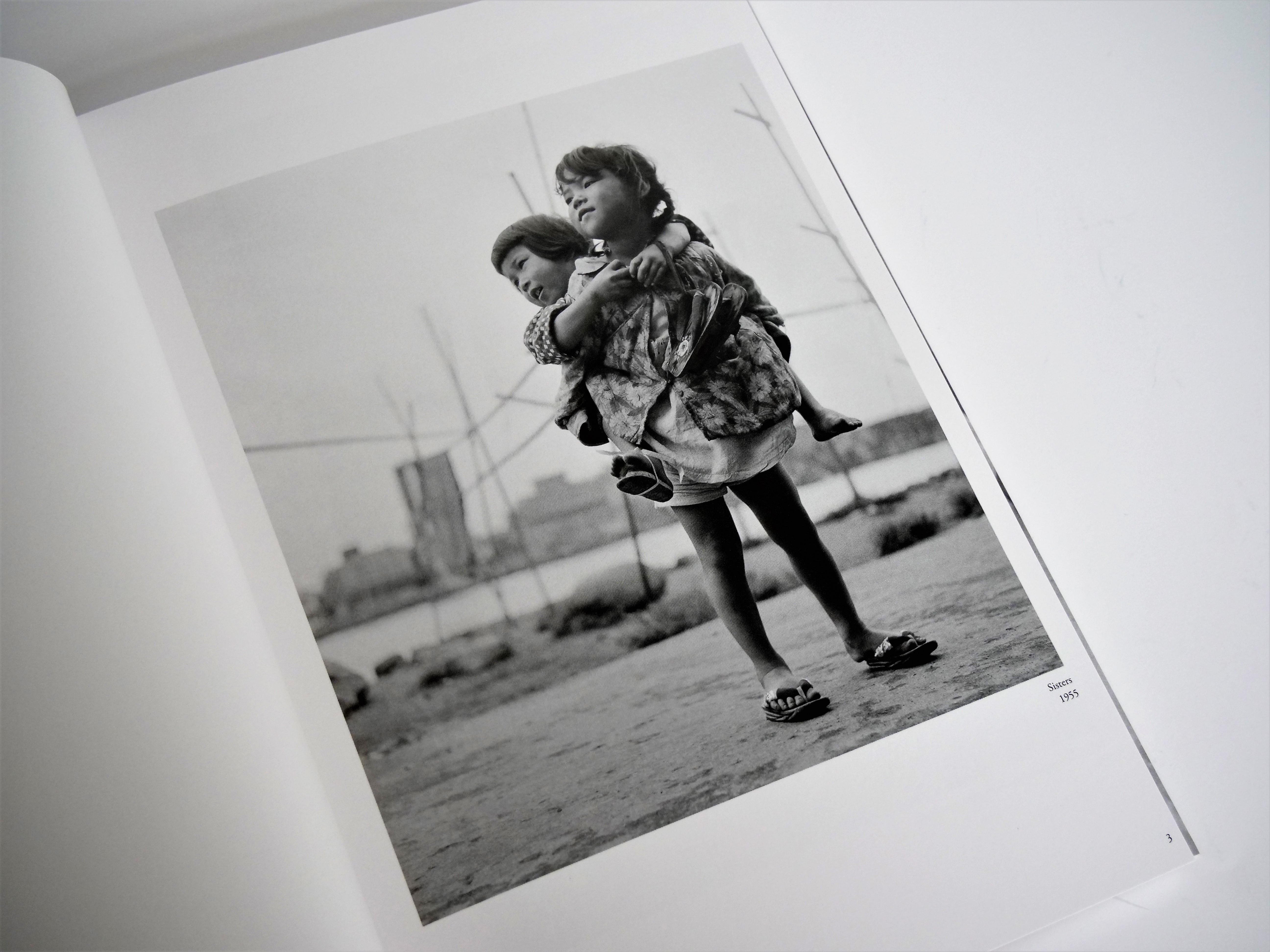パリで開催された森山大道+東松照明「TOKYO」展の企画写真集 - 東京印 